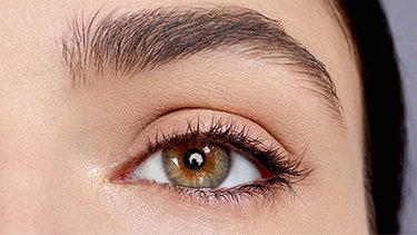 before Eye macro Maybelline Falsies lashlift 1